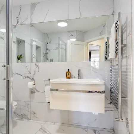 On The マラハイド