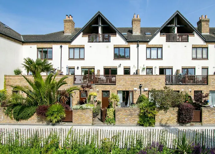 Апартаменты On The